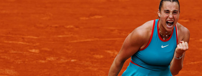 Sabalenka sending Zheng off?